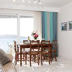 Appartement Ivory Seafront With Views!- Fl 12 By Homely