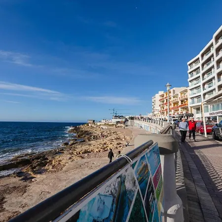Ivory Seafront With Views!- Fl 12 By Homely Apartment *