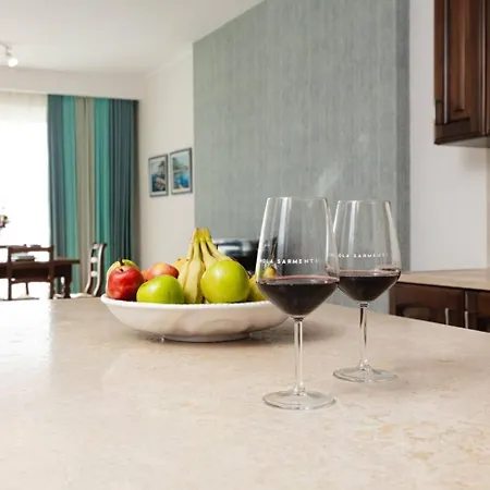 Apartment Ivory Seafront With Views!- Fl 12 By Homely