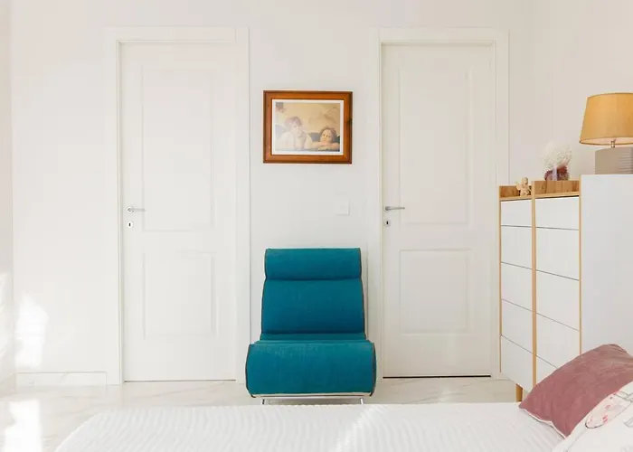 Ivory Seafront With Views!- Fl 12 By Homely St Paul's Bay