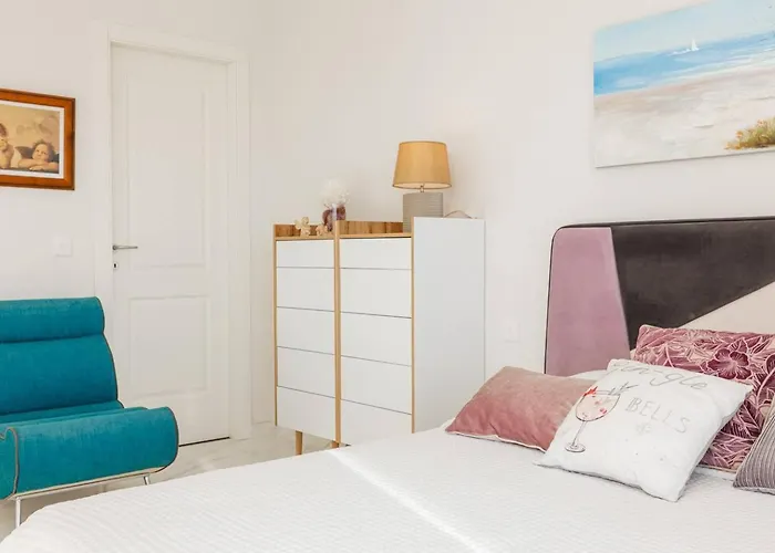 Ivory Seafront With Views!- Fl 12 By Homely Apartamento