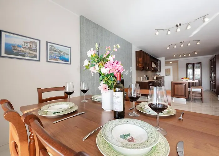 Apartamento Ivory Seafront With Views!- Fl 12 By Homely