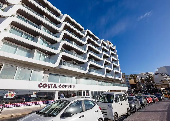 Ivory Seafront With Views!- Fl 12 By Homely * St Paul's Bay